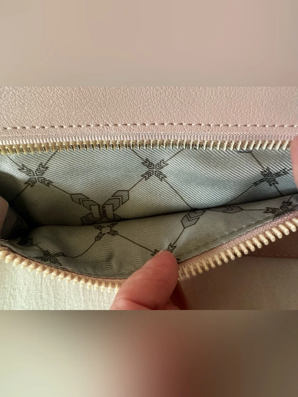Aimee Kestenberg‎ Marietta Pale Pink  Vegan Leather Wallet